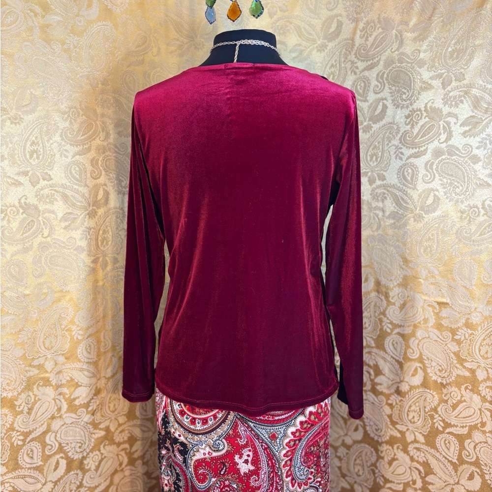 ✨Vintage Y2K Whimsigoth Cranberry Velvet Medallion Blouse✨ - Picture 4 of 8